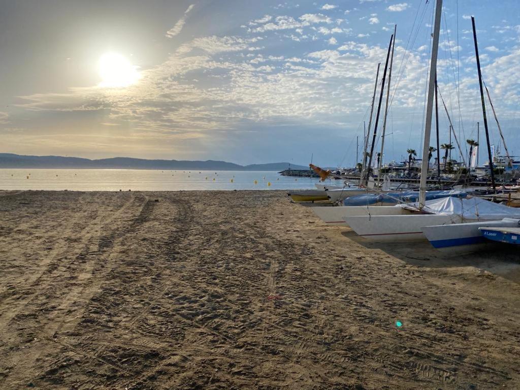 Le Diatomee - Rue Du Port Apartment Cavalaire-sur-Mer Bagian luar foto